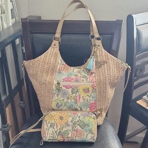 Sakroots Roma Shopper, Pinkberry In Bloom, With Matching Cellphone Crossbody